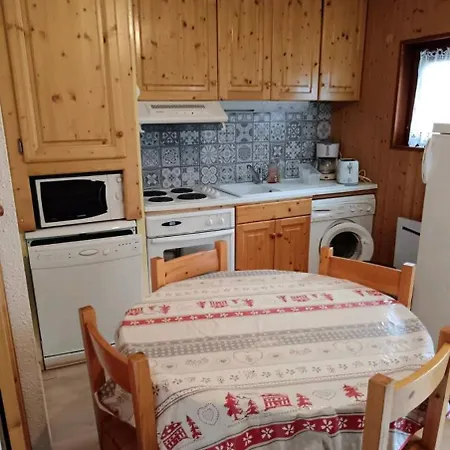 Cabine, Plein Centre De Apartment